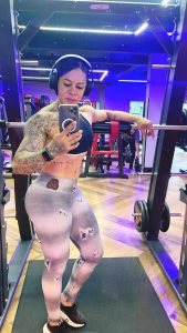 muscle worship in the USA