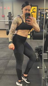 muscle worship in the USA