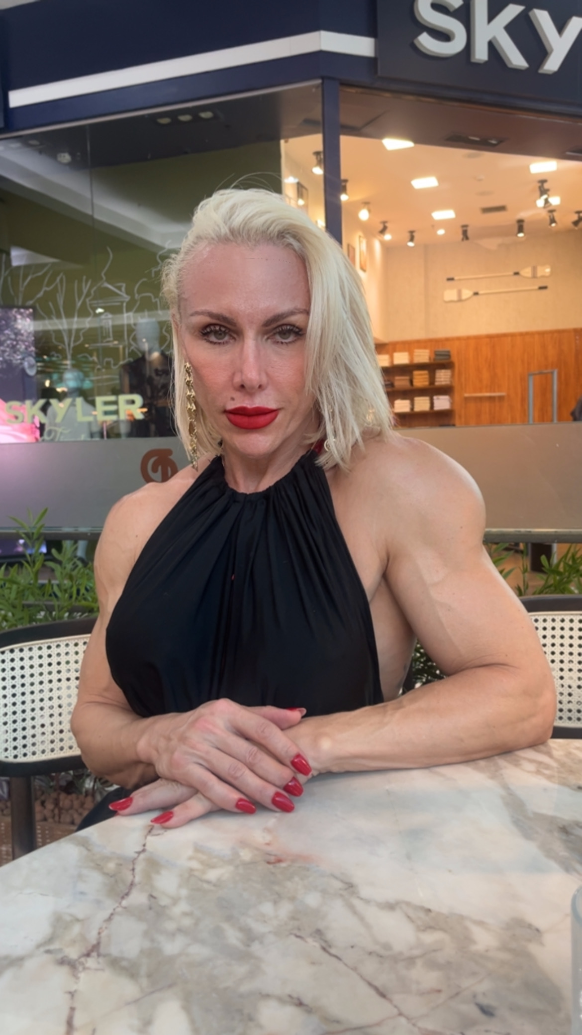 wrestling sessions Atlanta — female bodybuilder wrestling girlswithmuscle Georgia
