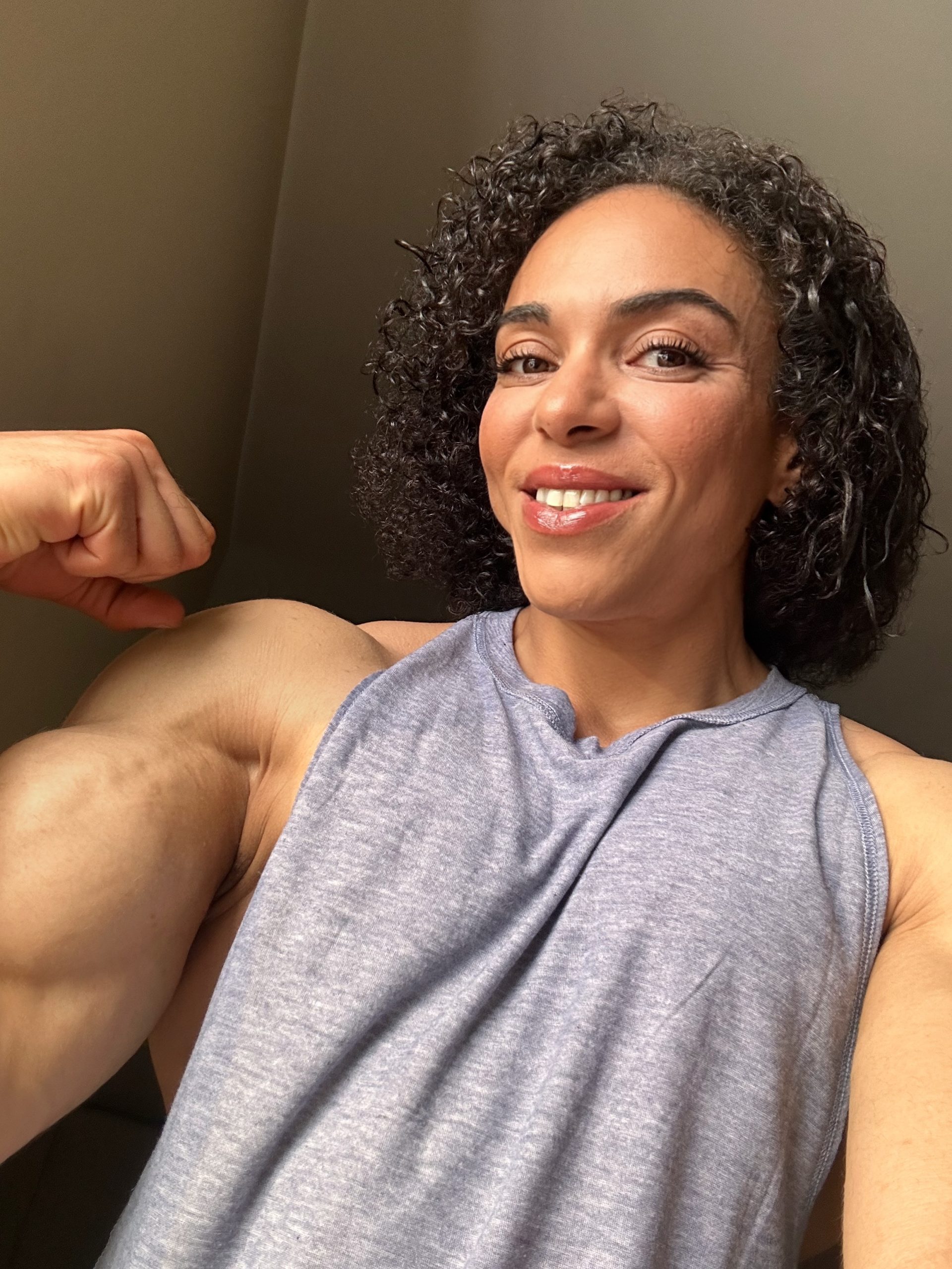 female wrestler Seattle — mixed wrestling sessions FBB Vixens USA Washington