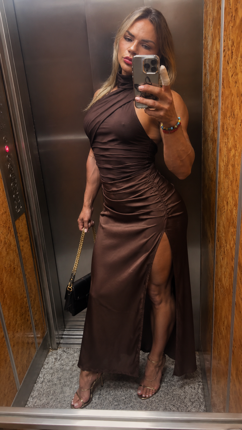 muscle mommy Charlotte NC — bodybuilder woman FBB sessions USA female domination Queen City