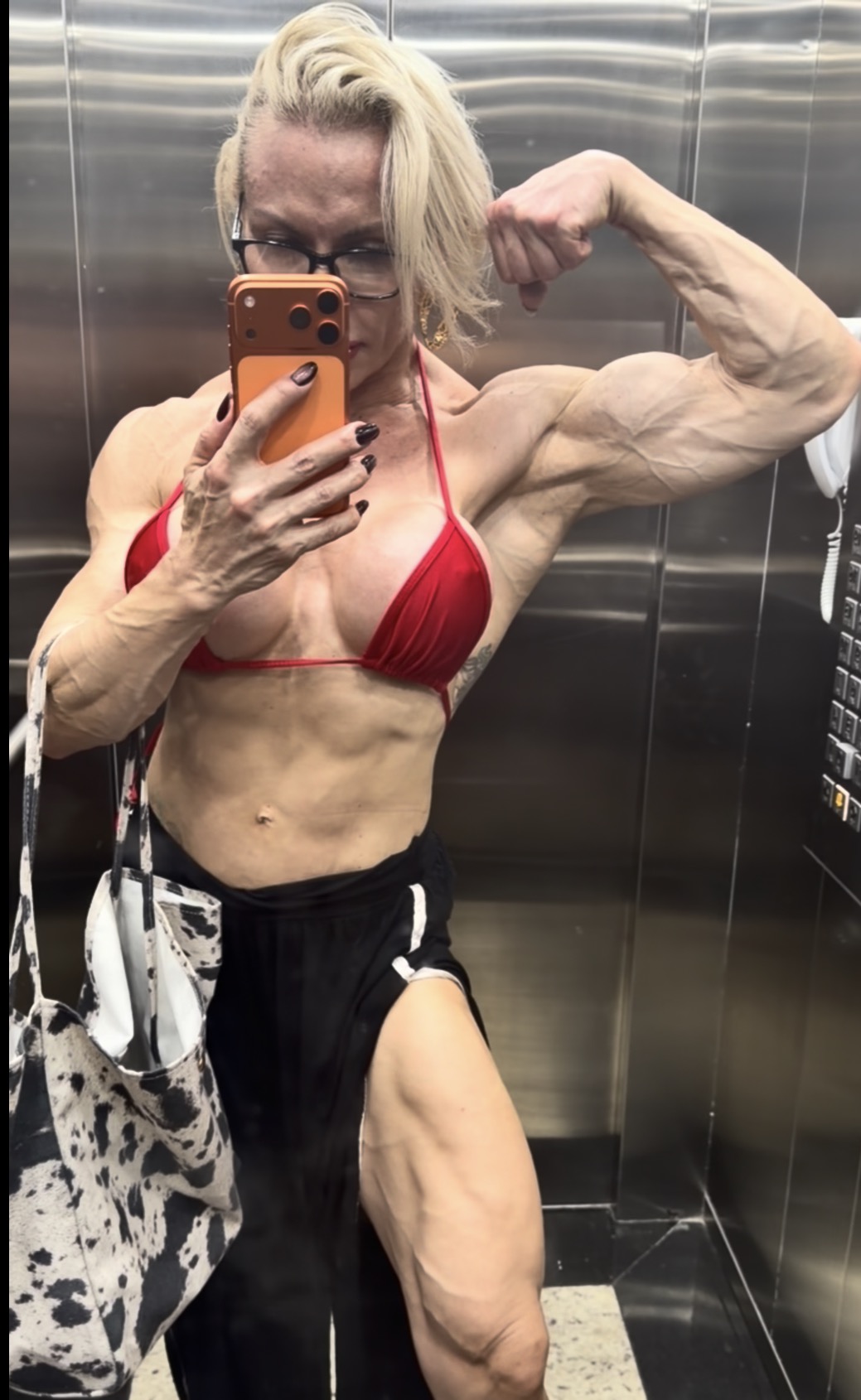 mixed wrestling San Antonio TX — female wrestling session submission grappling girlswithmuscle Alamo City