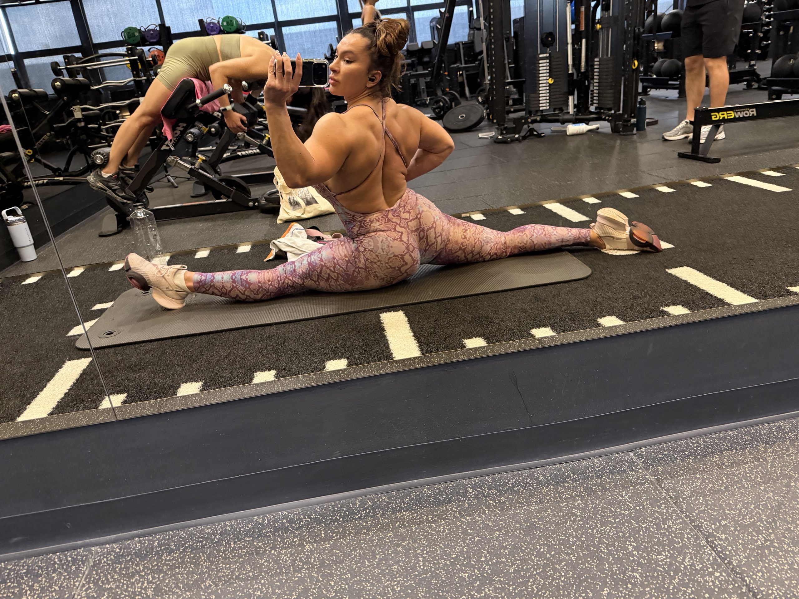 female wrestler Houston — session wrestling FBB domination Texas wrestling sessions USA