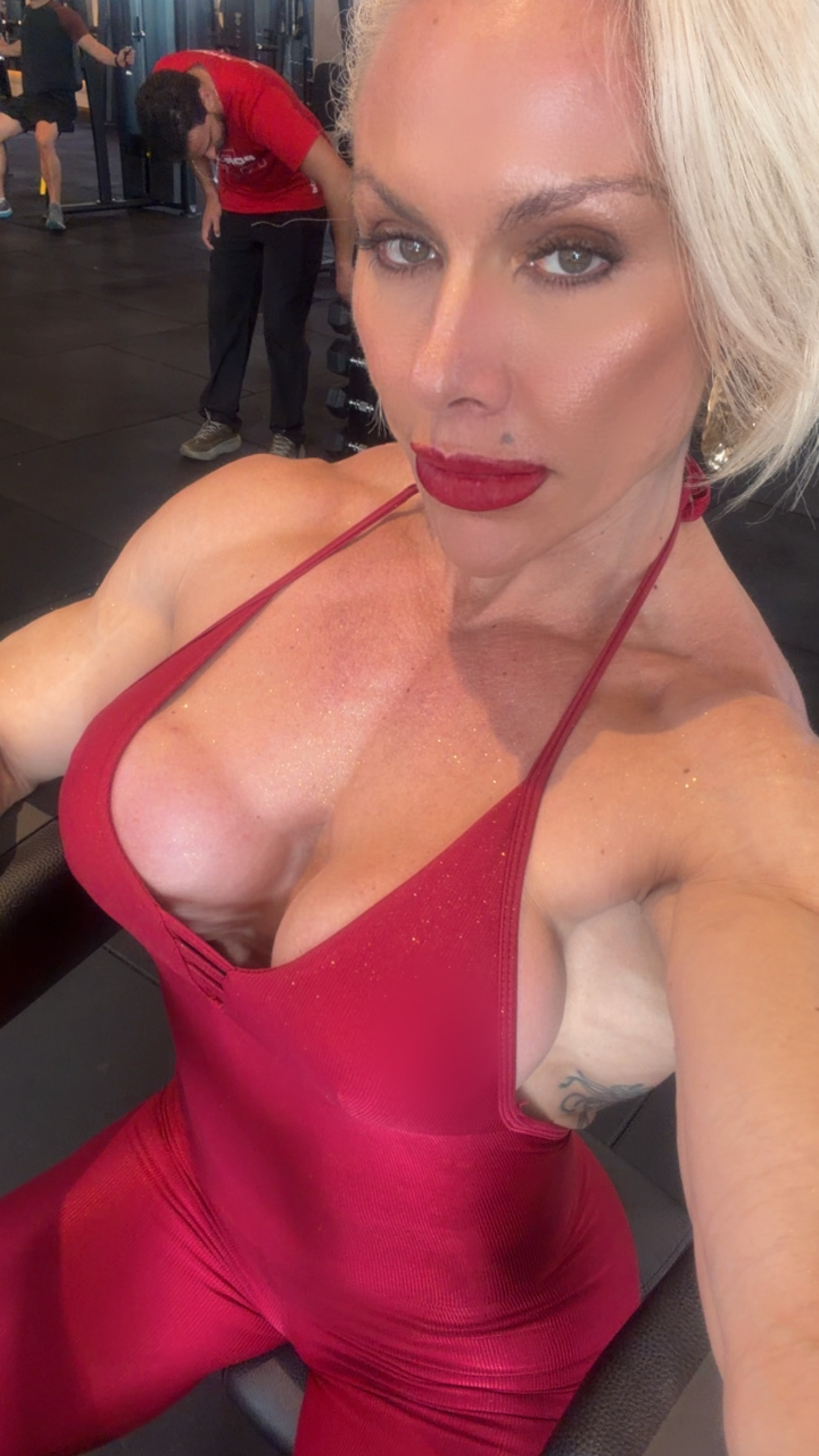 Sitri FBB Girl flexing muscle mommy session wrestling — Sitri FBB sessions sitrifbb female bodybuilder USA
