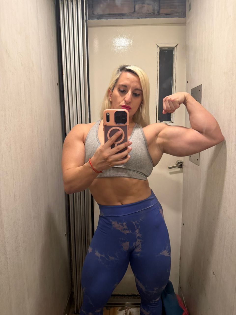 FBB escorts Las Vegas muscle mommy escorts Nevada — muscle girl escort FBB domination worship girlswithmuscle girls with muscles female bodybuilder sessions wrestling sessions Las Vegas